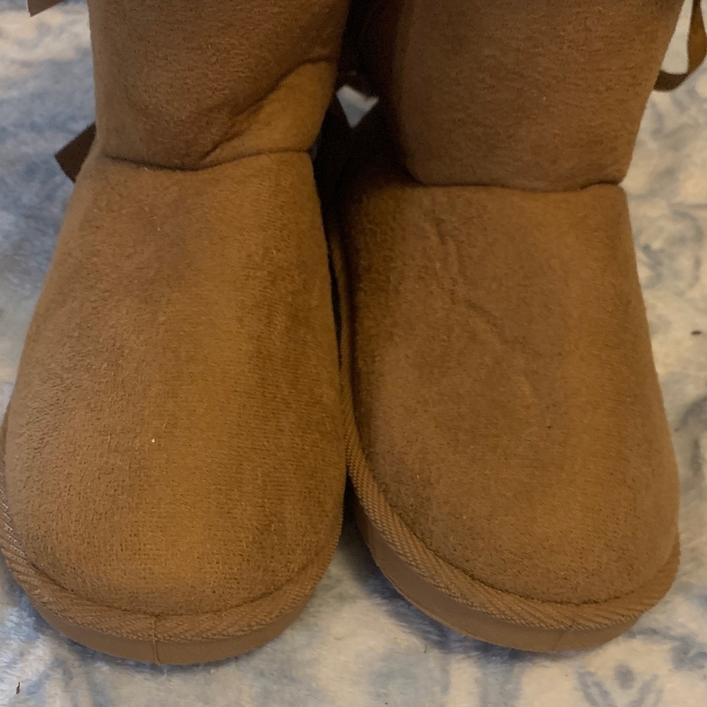 Josmo- Brown Furry Kids Boots - Picture 2 of 6